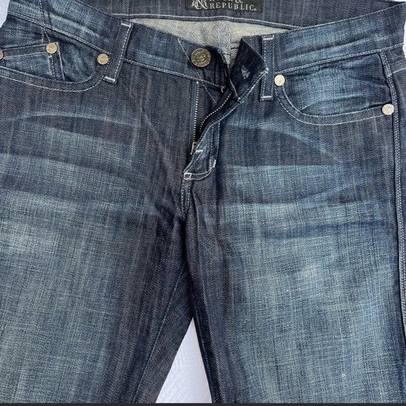 Rock & Republic Jeans Womens Sz 27 Kassandra Low-Rise Bootcut Logo Monogram EUC! - Picture 4 of 11